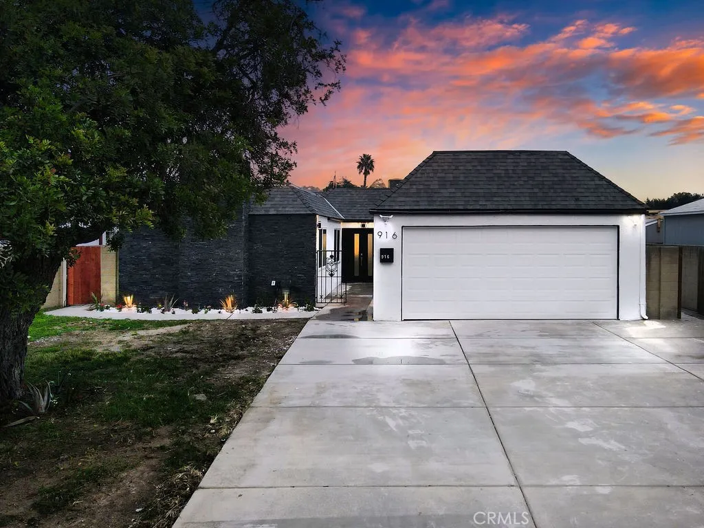 916 N West, Anaheim, California 92801 home-pic-1
