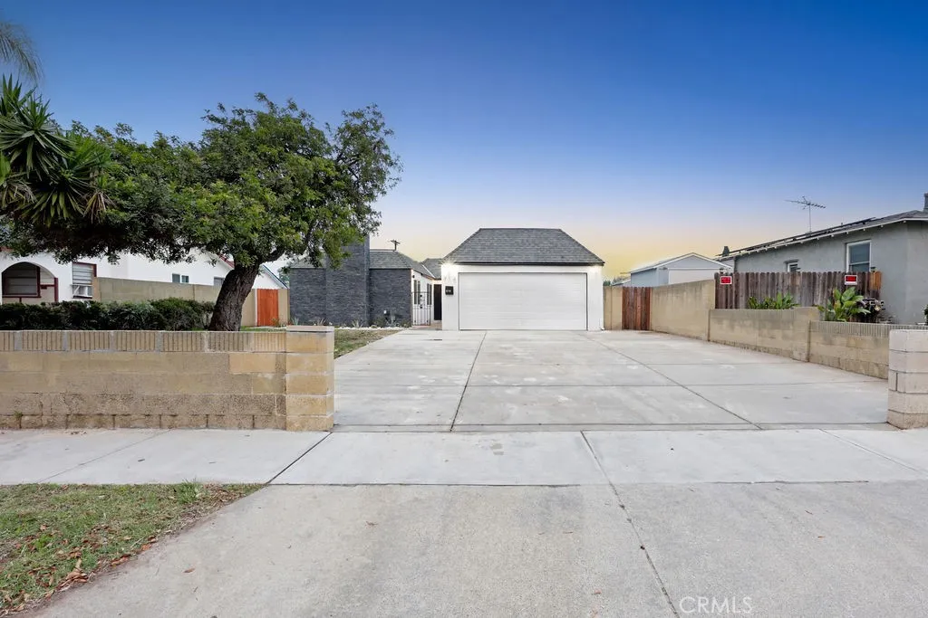 916 N West, Anaheim, California 92801 home-pic-26