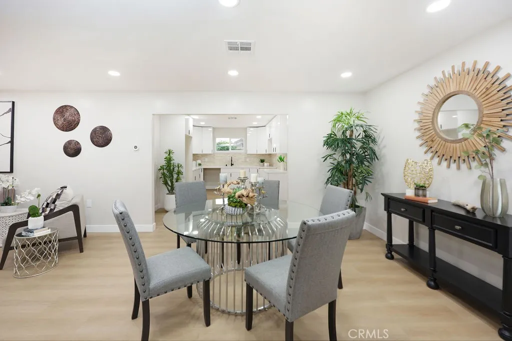 916 N West, Anaheim, California 92801 home-pic-11