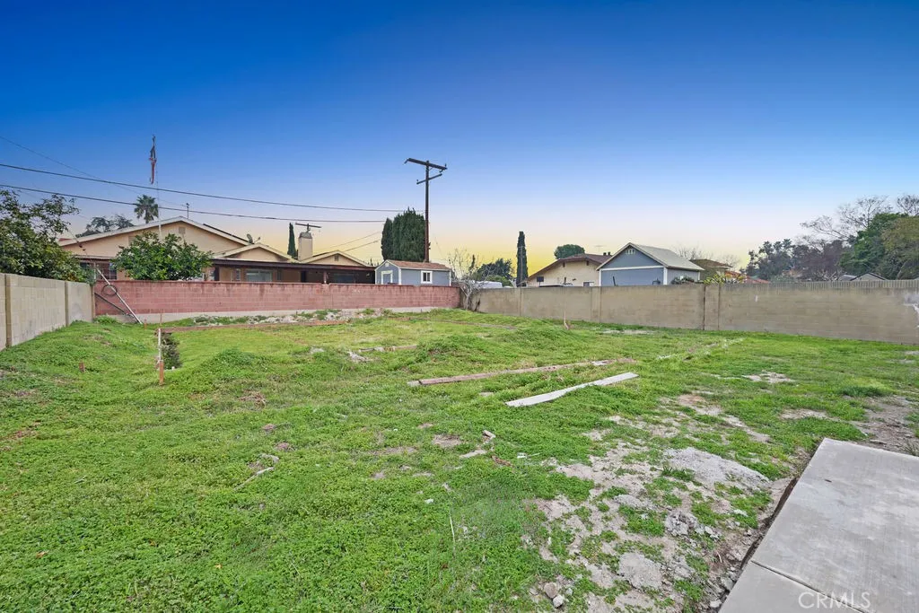 916 N West, Anaheim, California 92801 home-pic-23