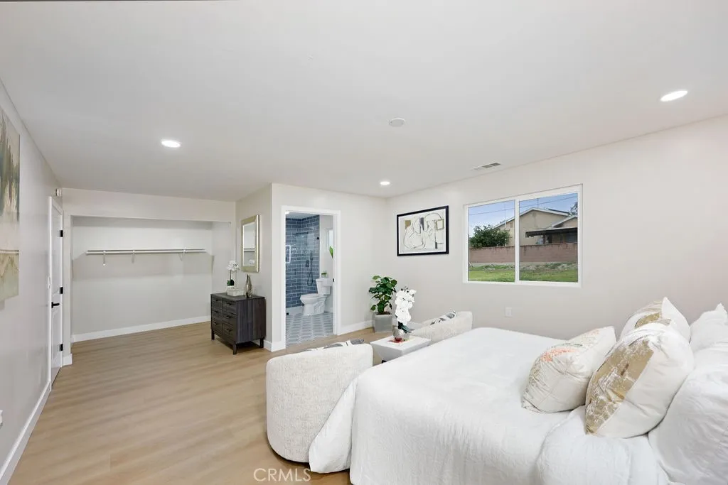 916 N West, Anaheim, California 92801 home-pic-19