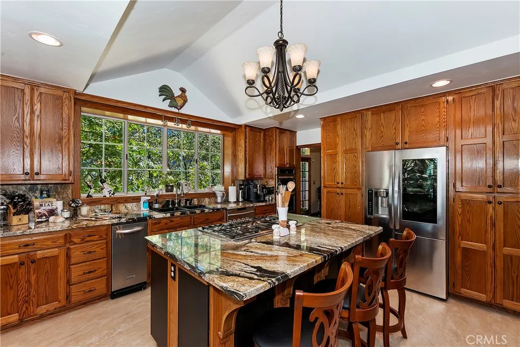 30184 Skyline Drive, Running Springs, California 92382 home-pic-14