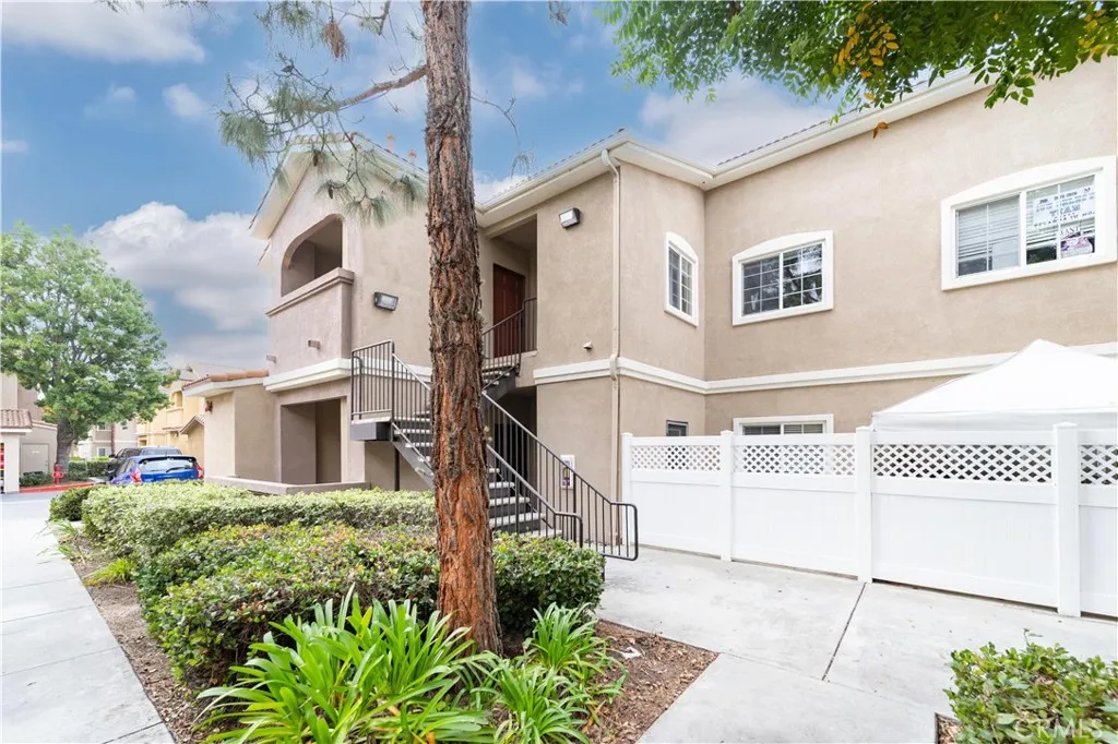41410 Juniper 812, Murrieta, California 92562 home-pic-2