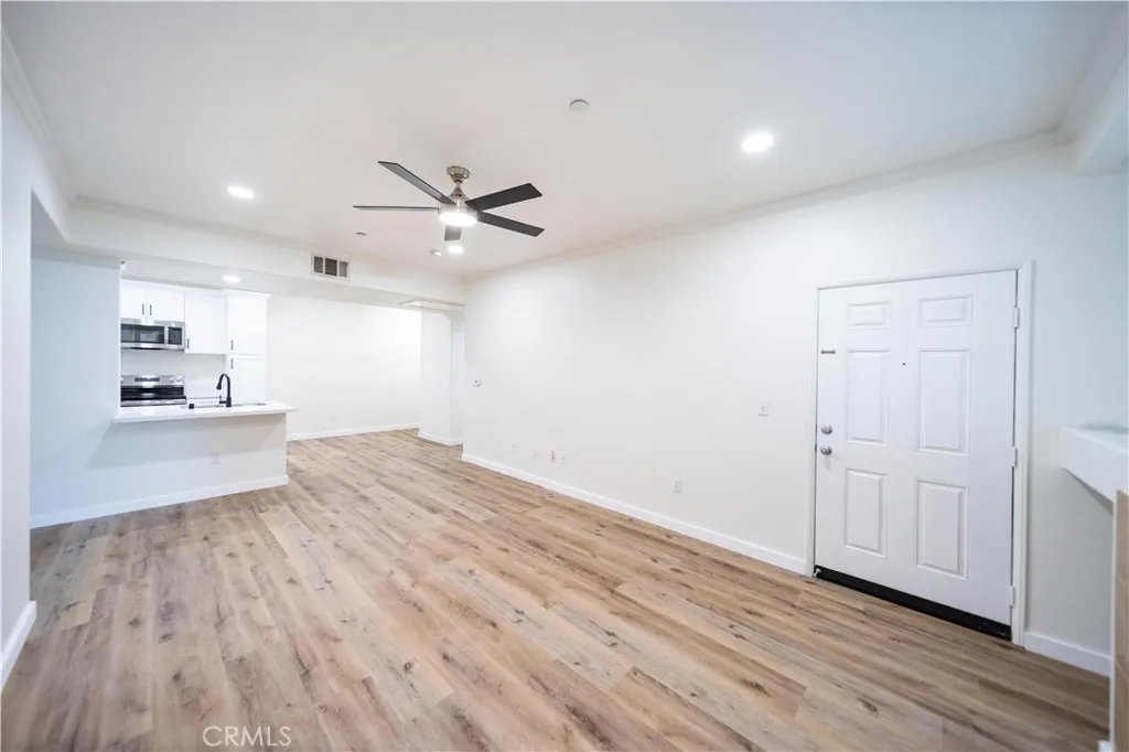 41410 Juniper 812, Murrieta, California 92562 home-pic-18