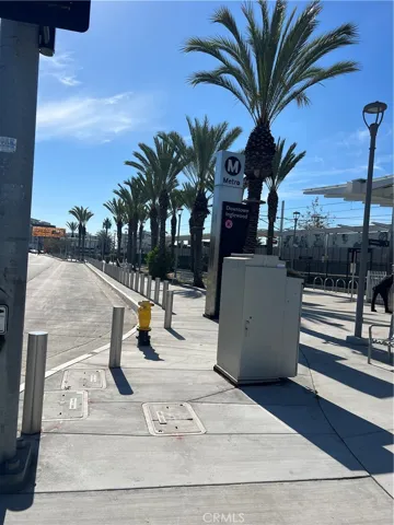 METRO STATION WALKING DISTANCE