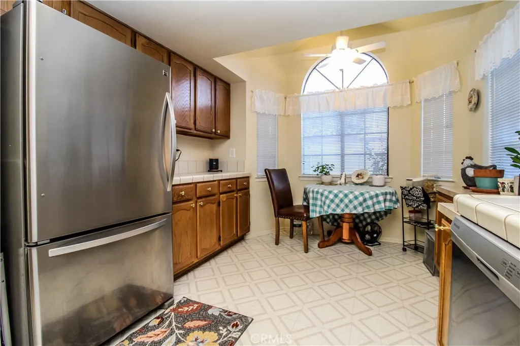 19065 Elm, Apple Valley, California 92308 home-pic-11