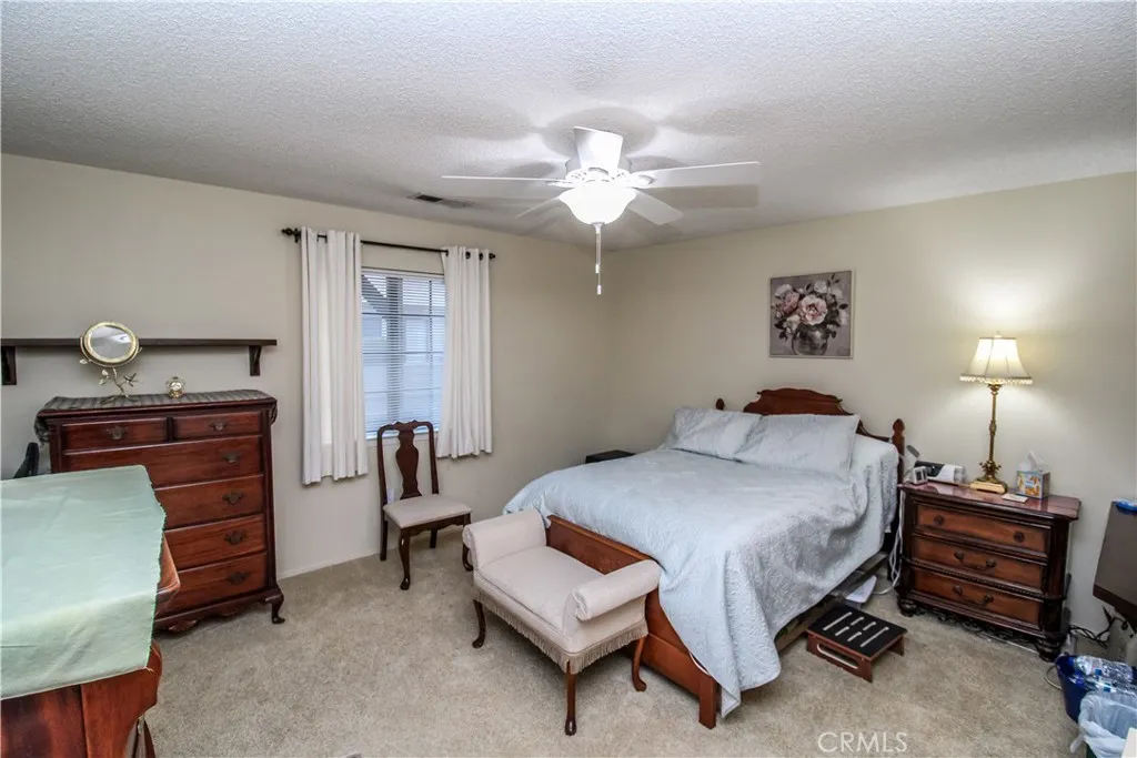 19065 Elm, Apple Valley, California 92308 home-pic-12