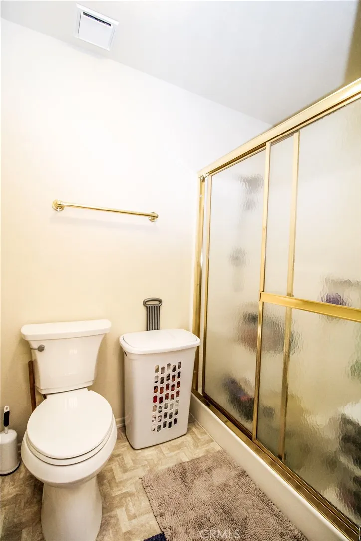 19065 Elm, Apple Valley, California 92308 home-pic-15