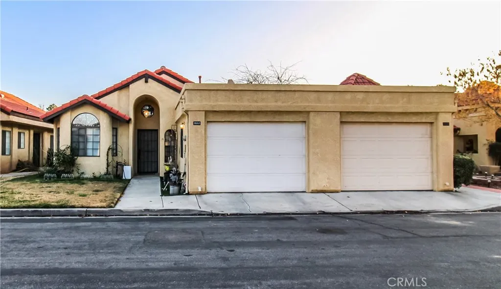 19065 Elm, Apple Valley, California 92308 home-pic-1