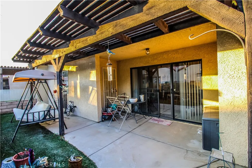 19065 Elm, Apple Valley, California 92308 home-pic-4