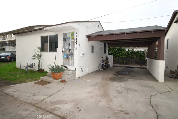 13525 Kornblum Avenue, Hawthorne, California 90250