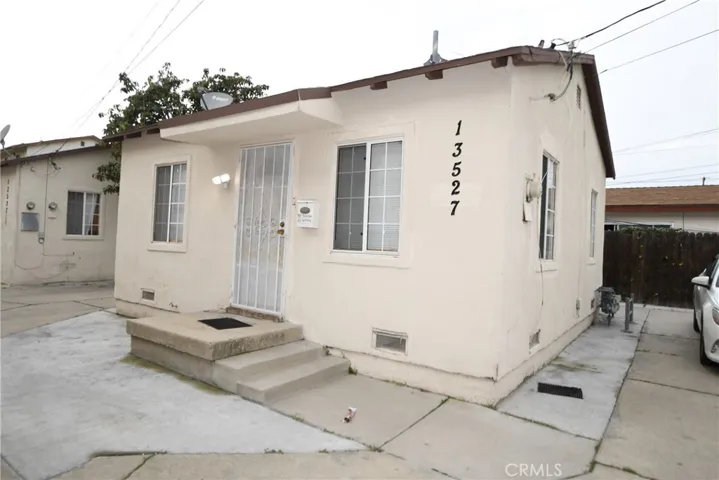 13525 Kornblum Avenue, Hawthorne, California 90250