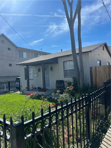 13525 Kornblum Avenue, Hawthorne, California 90250