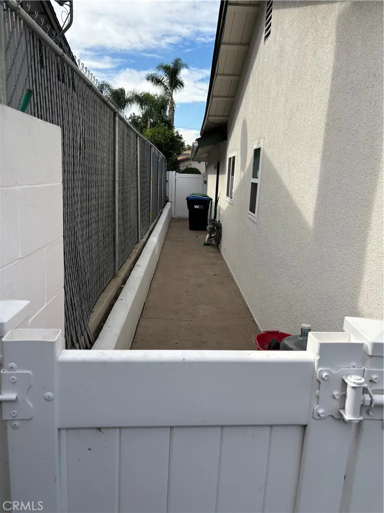 3555 Dixie, Riverside, California 92503 home-pic-25