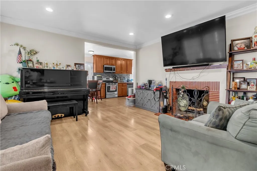 3936 Carlin Ave, Lynwood, California 90262 home-pic-3