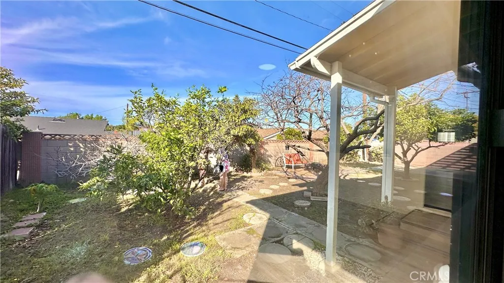 751 W 209th, Torrance, California 90502 home-pic-34