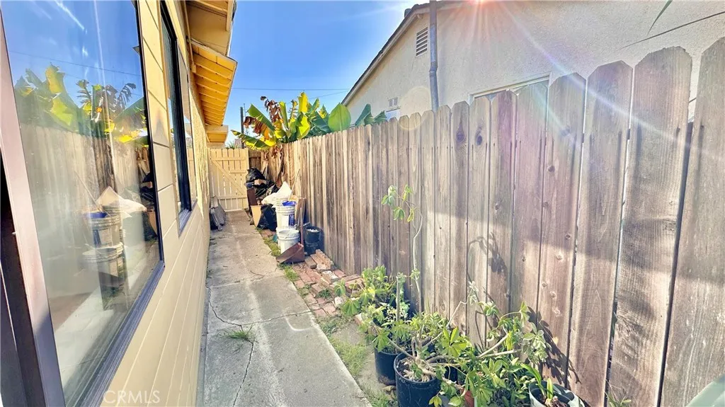 751 W 209th, Torrance, California 90502 home-pic-33