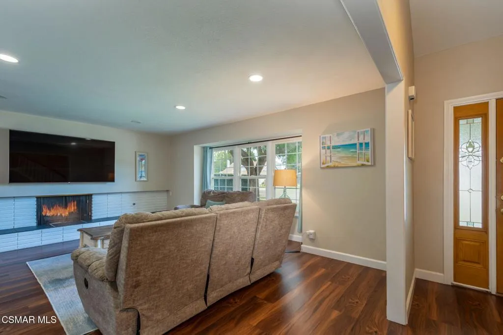 2606 Theresa Street, Newbury Park, California 91320 home-pic-7