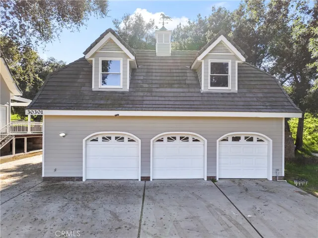 Detached 2 story Garage with Half bath