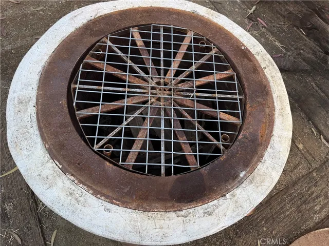 FIRE PIT