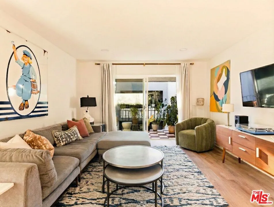 3015 Division Street 219, Los Angeles, California 90065 home-pic-3