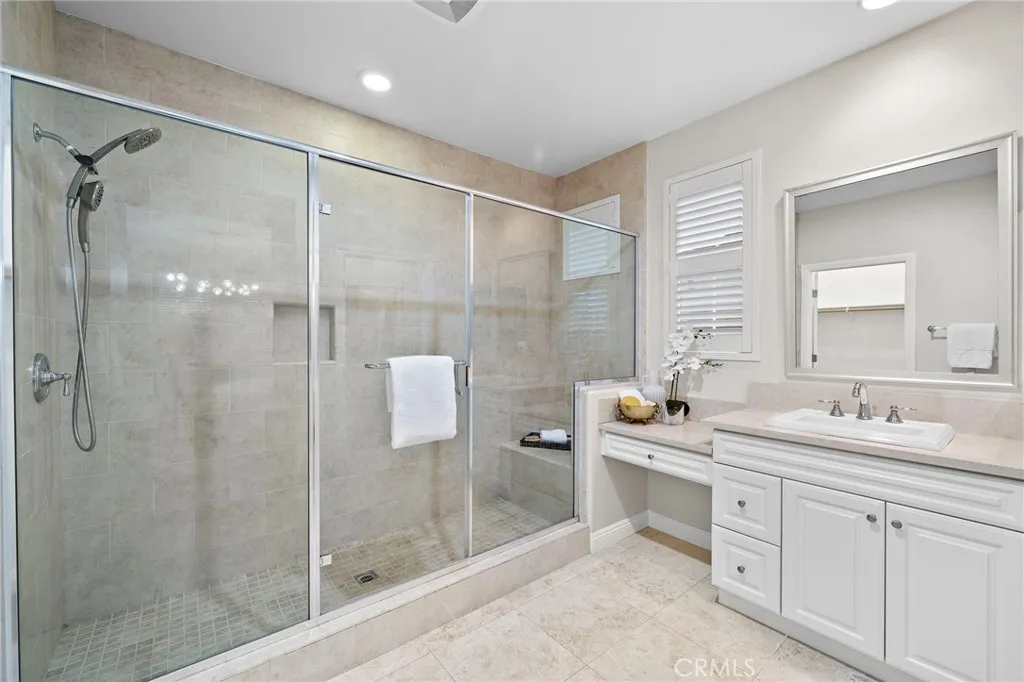 106 Fieldwood, Irvine, California 92618 home-pic-8