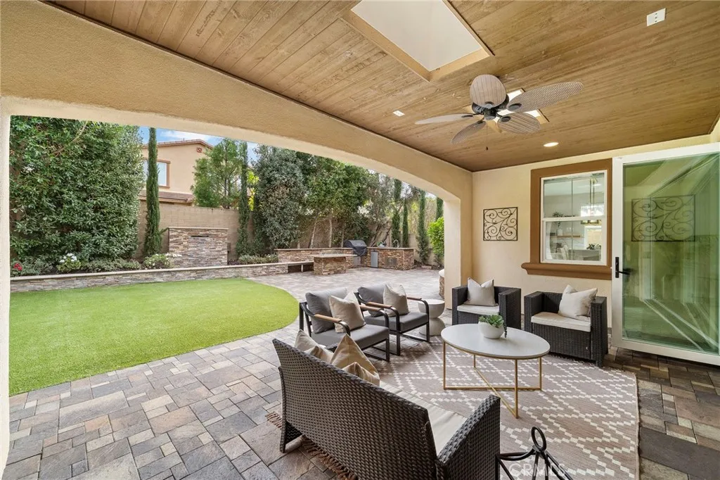 106 Fieldwood, Irvine, California 92618 home-pic-37