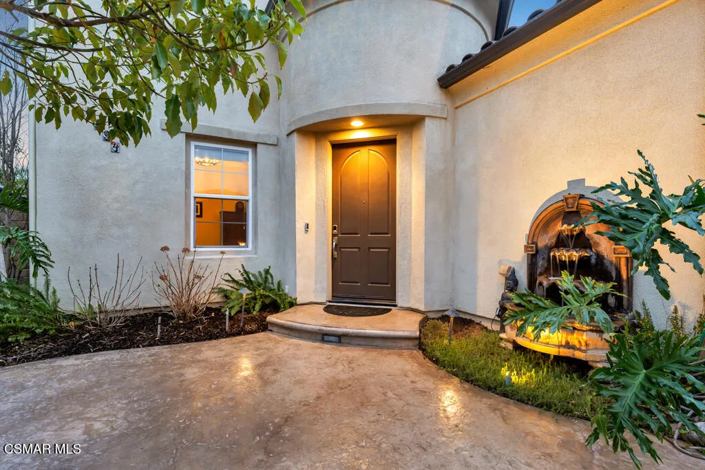 6894 Copper Creek Place, Moorpark, California 93021 home-pic-4