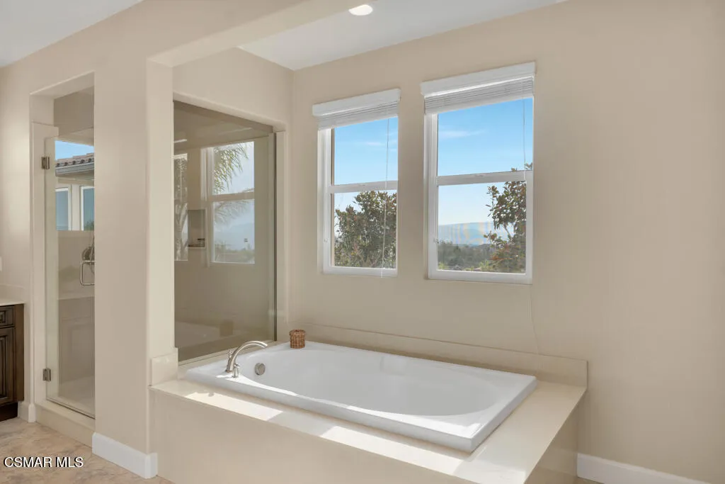 6894 Copper Creek Place, Moorpark, California 93021 home-pic-43