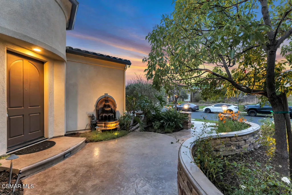 6894 Copper Creek Place, Moorpark, California 93021 home-pic-5