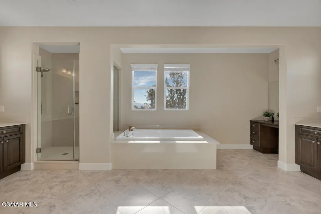 6894 Copper Creek Place, Moorpark, California 93021 home-pic-47