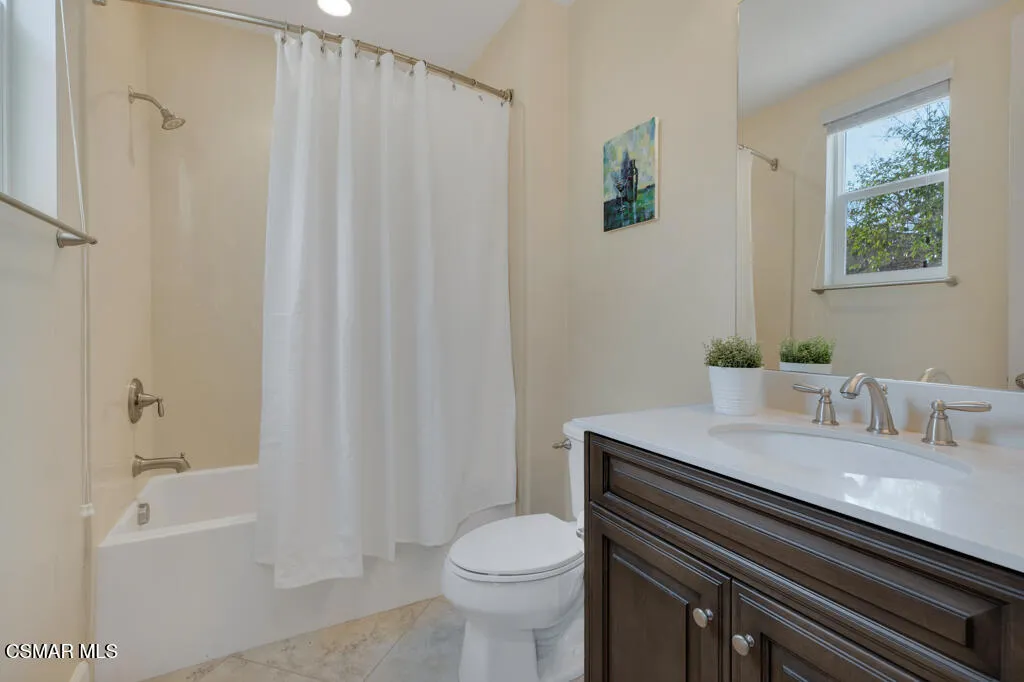 6894 Copper Creek Place, Moorpark, California 93021 home-pic-36