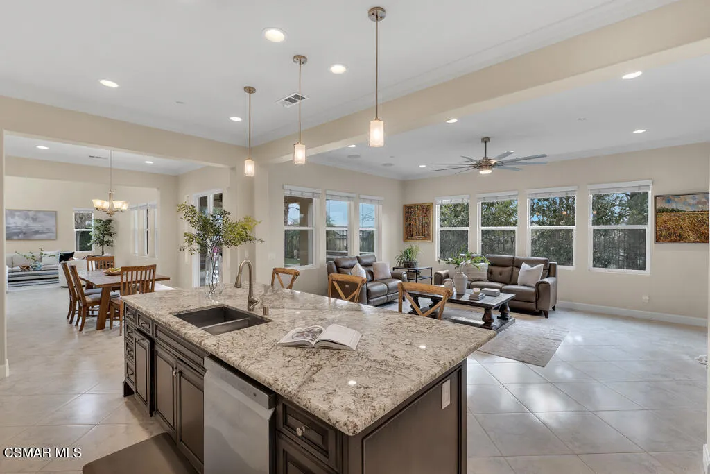 6894 Copper Creek Place, Moorpark, California 93021 home-pic-16