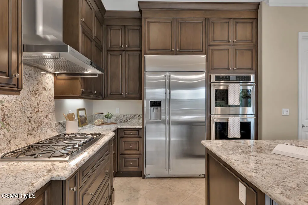6894 Copper Creek Place, Moorpark, California 93021 home-pic-17