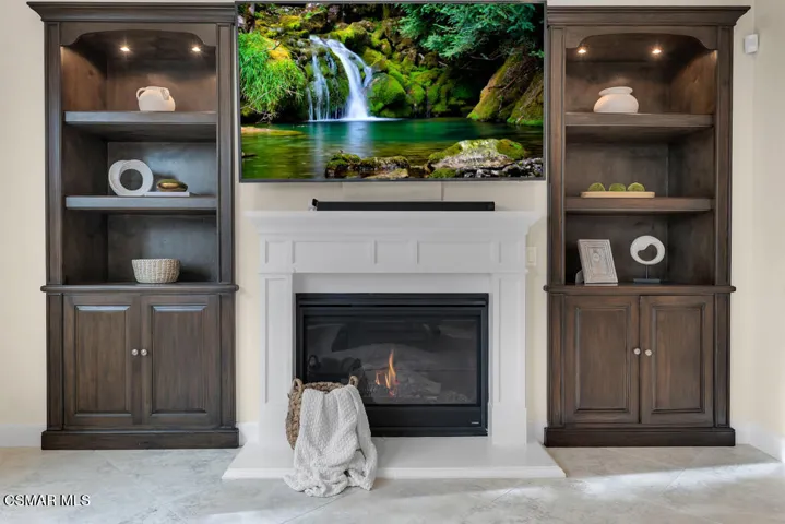 6894 Coppercreek Pl-HsHProd-36