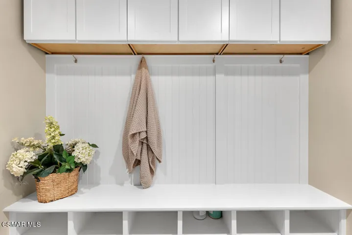 6894 Coppercreek Pl-HsHProd-38