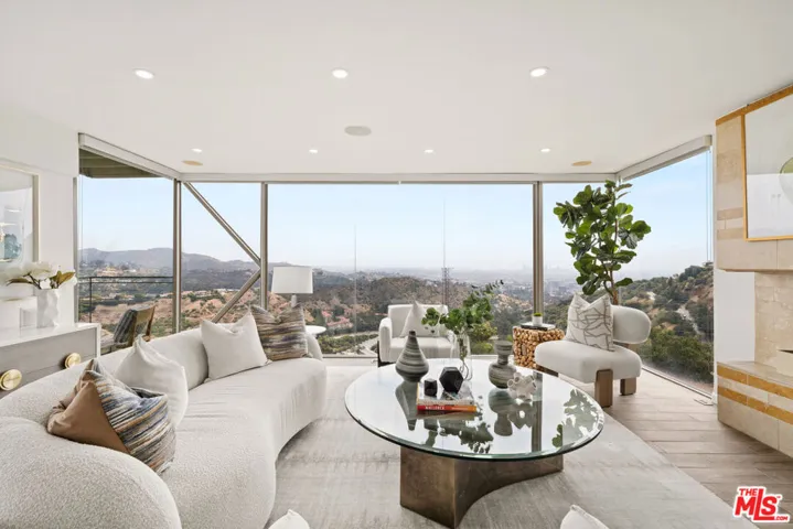 6960 Pacific View Drive, Los Angeles, California 90068