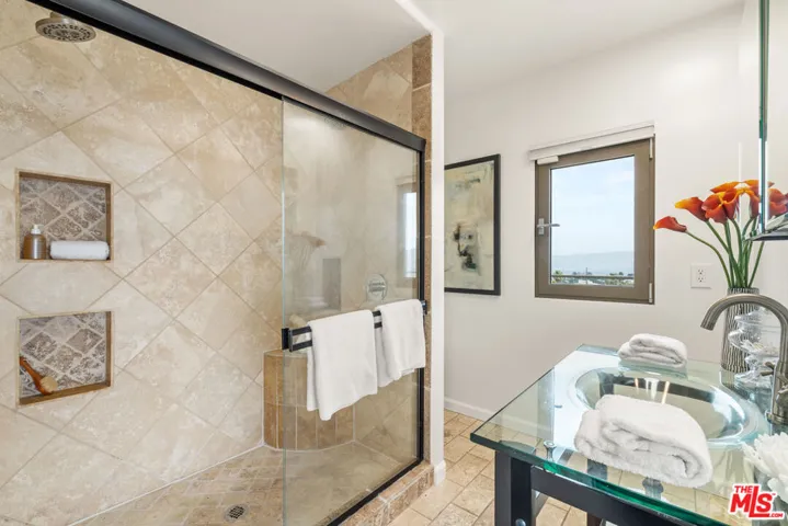6960 Pacific View Drive, Los Angeles, California 90068