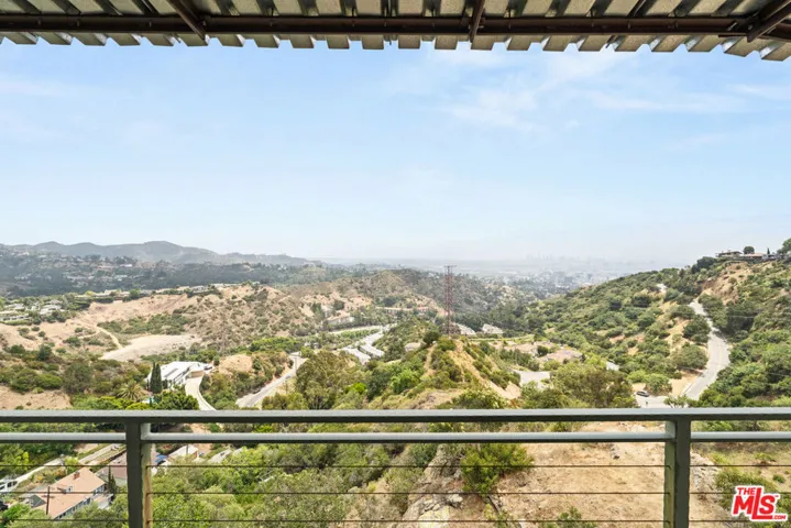 6960 Pacific View Drive, Los Angeles, California 90068
