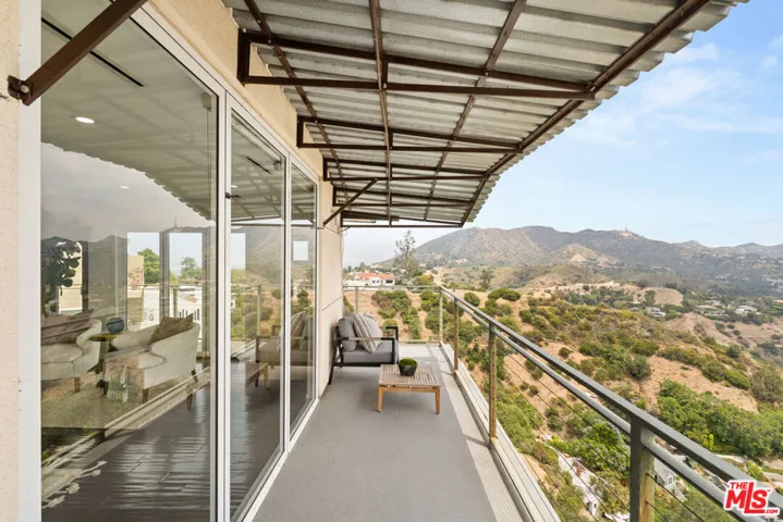 6960 Pacific View Drive, Los Angeles, California 90068