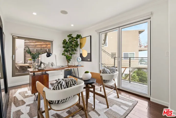 6960 Pacific View Drive, Los Angeles, California 90068