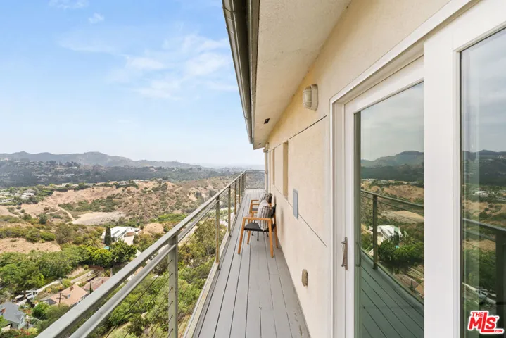6960 Pacific View Drive, Los Angeles, California 90068