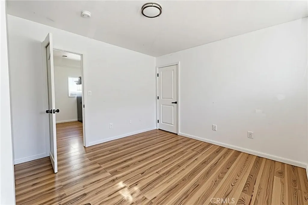 6530 Denver, Los Angeles, California 90044 home-pic-50