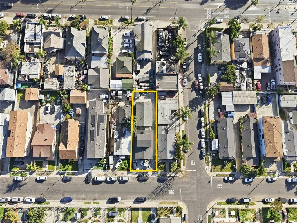 6530 Denver, Los Angeles, California 90044 home-pic-3