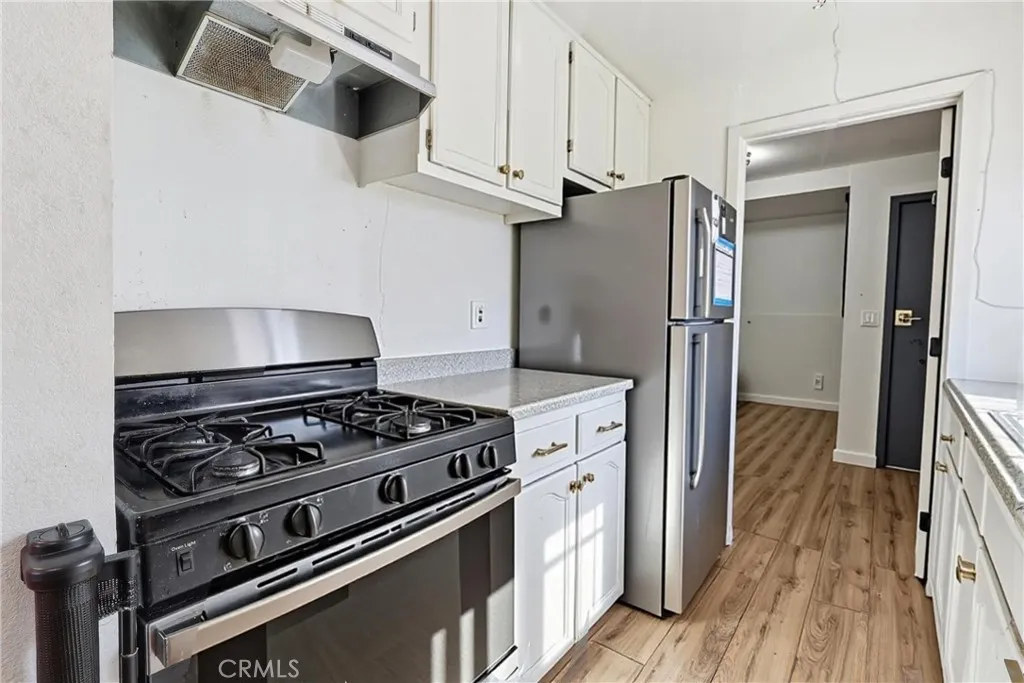 6530 Denver, Los Angeles, California 90044 home-pic-29