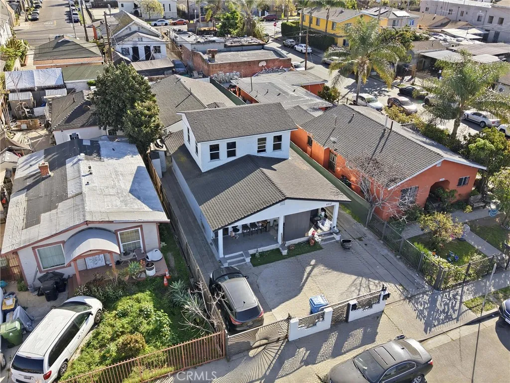 6530 Denver, Los Angeles, California 90044 home-pic-4
