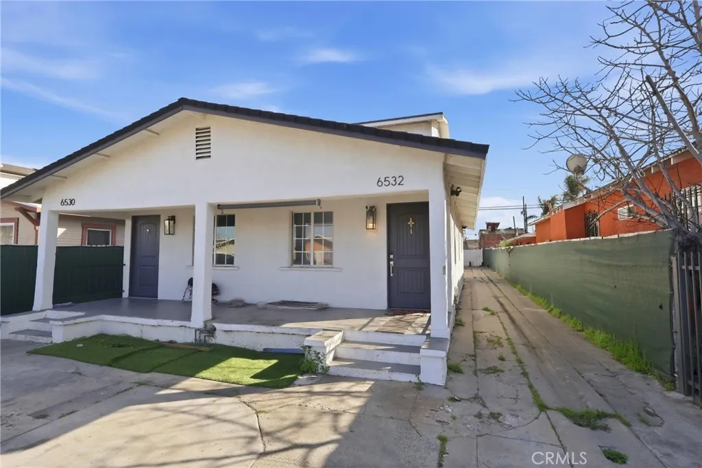 6530 Denver, Los Angeles, California 90044 home-pic-22