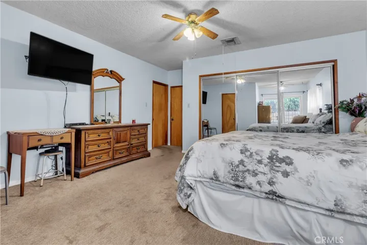 9415 Annetta, South Gate, California 90280