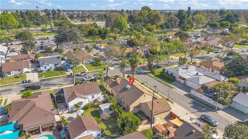 9415 Annetta, South Gate, California 90280