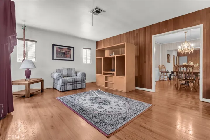 9415 Annetta, South Gate, California 90280